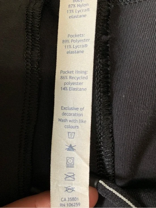 Lululemon Athletic Shorts Black Size Large - Picture 6 of 7